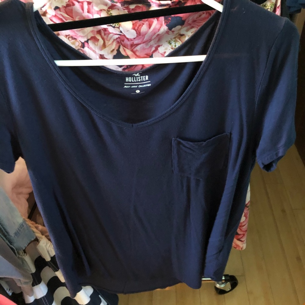 T shirt. Barley worn.